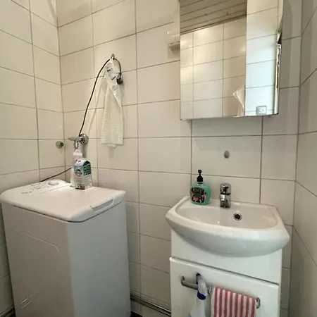 Huoneisto Studio The Vibe / 25min To Airpt & 5min To Center *